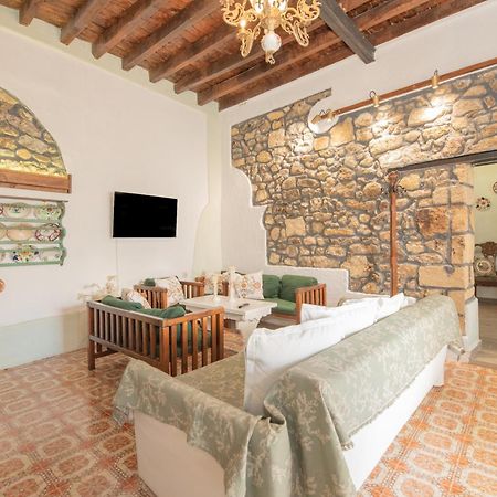 Philoxenia Traditional House Pastida Esterno foto